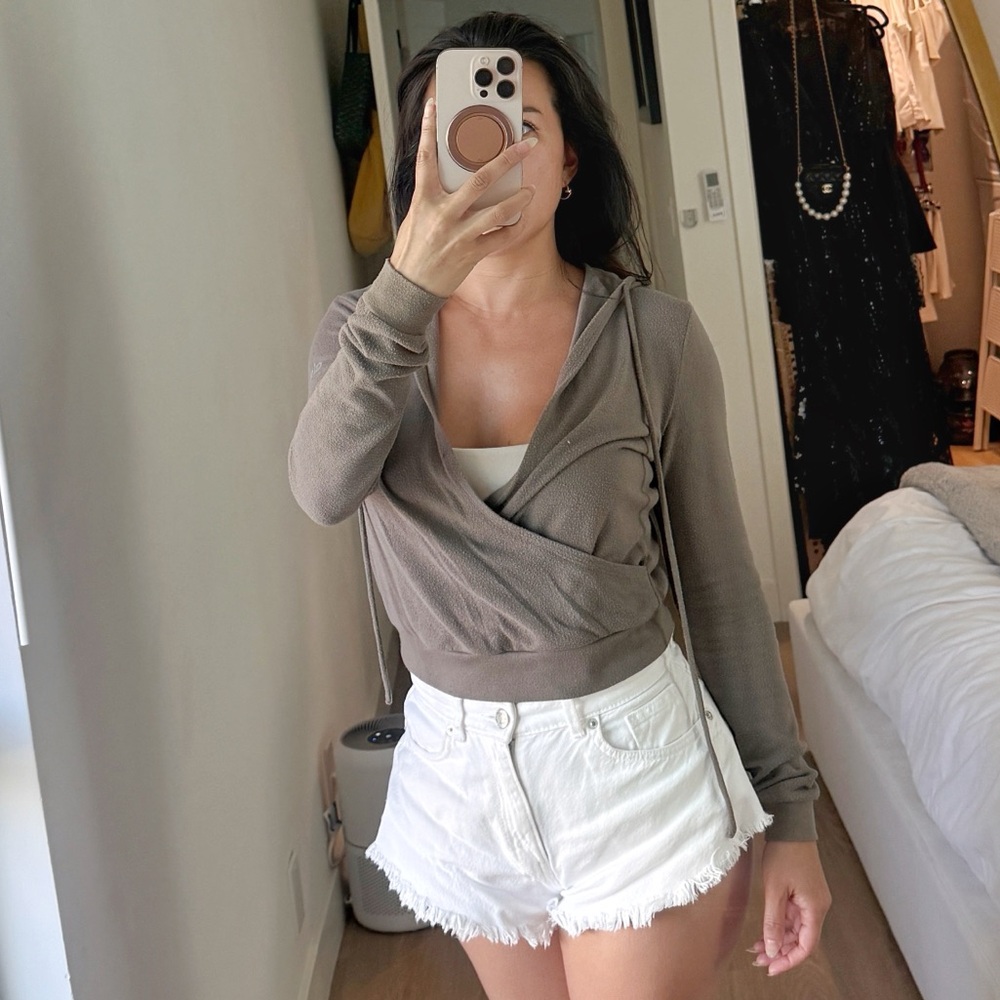 ALO Yoga Wrap Hoodie in Olive Branch S